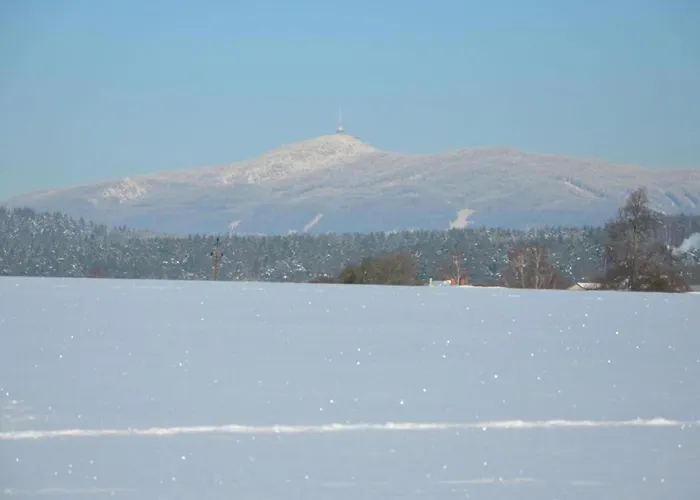 Kne Ice Near Jested